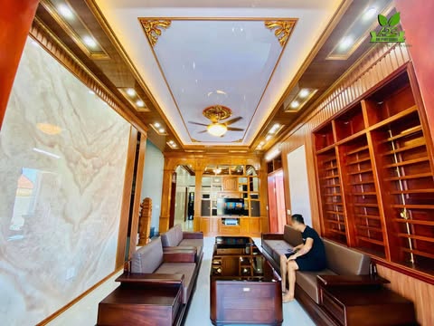 Cải tạo lớp sơn tường cũ bằng tấm nhựa ốp tường pvc