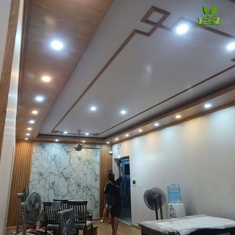 Thi Công Trần Nhựa Nano Và Ốp Tường PVC