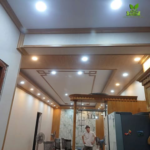 Thi Công Trần Nhựa Nano Và Ốp Tường PVC